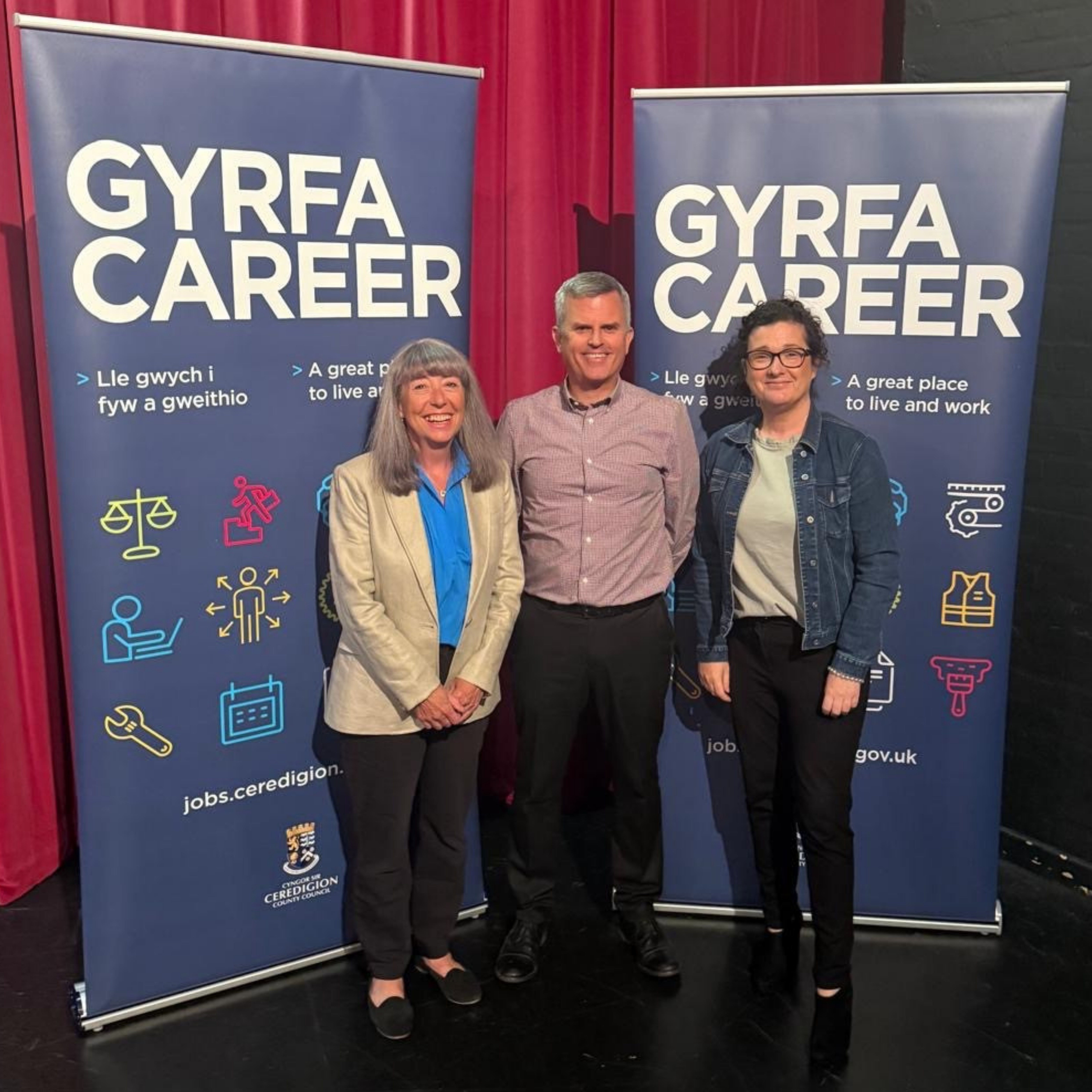 Cyngor Sir Ceredigion yn lansio Cynllun i Raddedigion