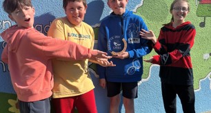 Llwyddiant i Ysgol Bro Teifi ac Ysgol Llwyn yr Eos yng Nghystadleuaeth Cwis Dim Clem 2025